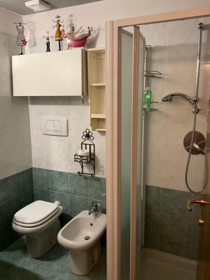 Appartamento Isolab: Monolocale In Zona Isola Milano Esterno foto