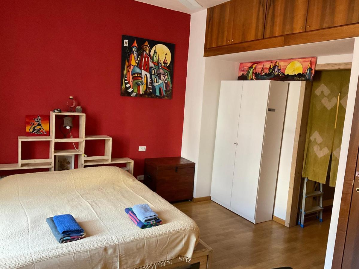 Appartamento Isolab: Monolocale In Zona Isola Milano Esterno foto
